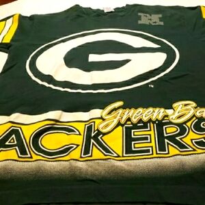Vintage Green bay packers single stitched shirt large on Salem tag.